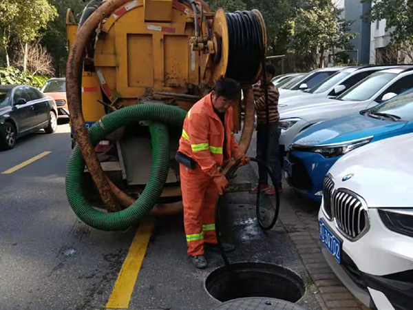 中和镇排污管道清淤